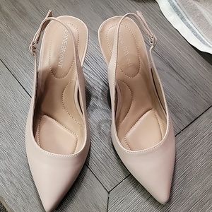 Dream cloud sling back pump